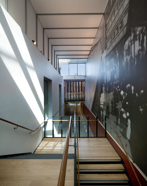 06-internal coridor lobby