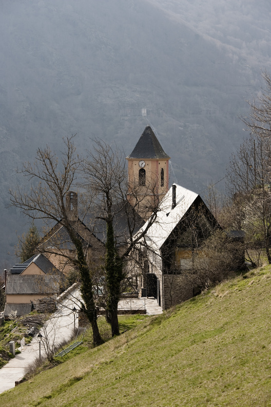 08-summer outdoor view in the village