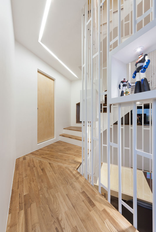 11-library stair
