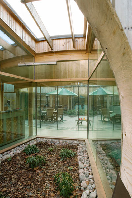 14-enclosed garden detail Internal garden.