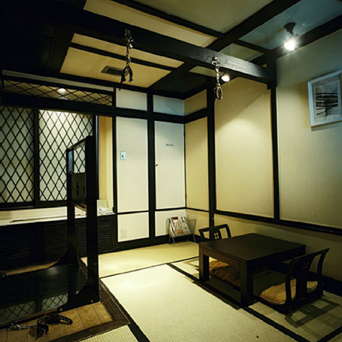 6-manacles traditional Japanese