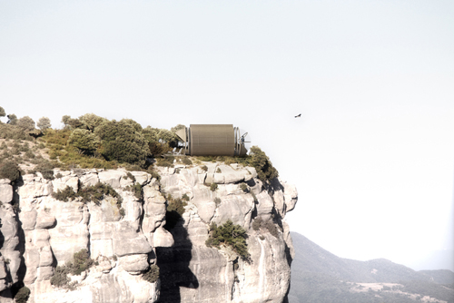 Drop-In-Tenta-04 On a cliff edge.